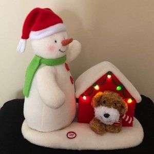 Hallmark Jingle Pals 2011 Merry Carolers Doghouse